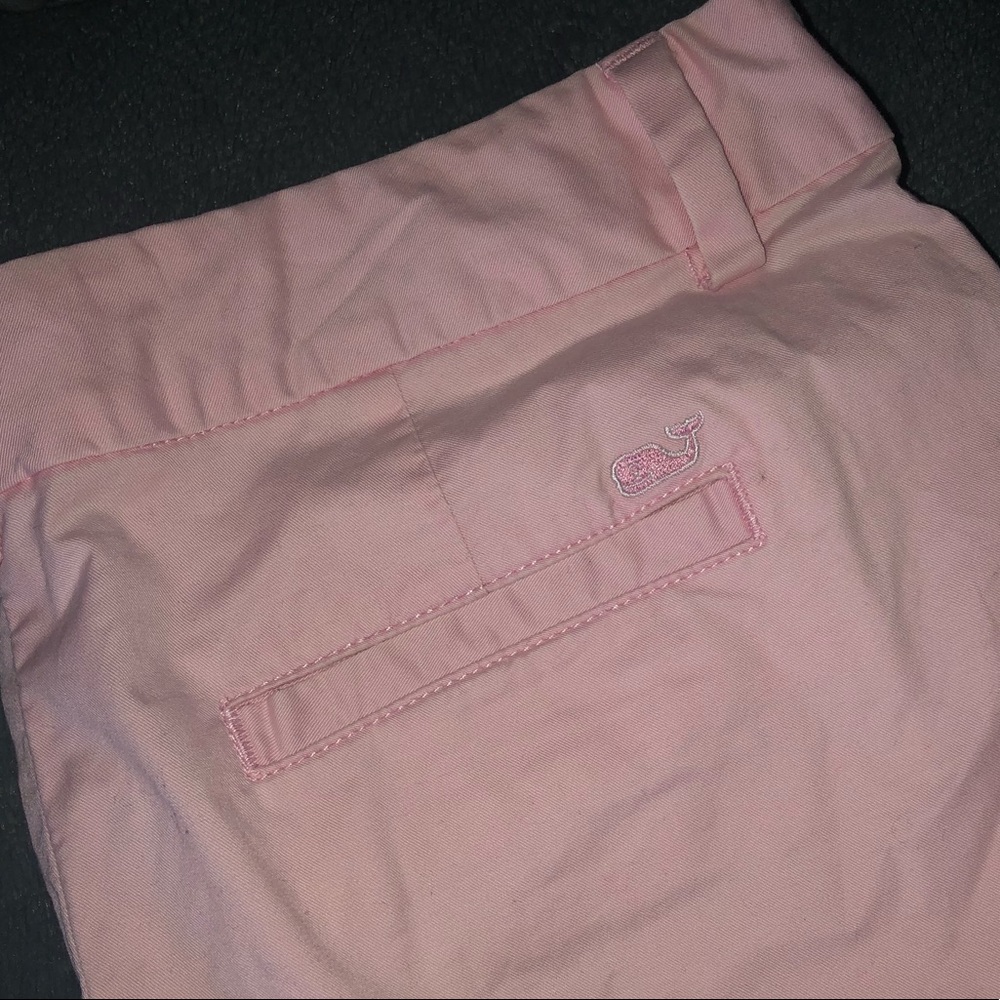 LIKE NEW VINEYARD VINES SHORTS